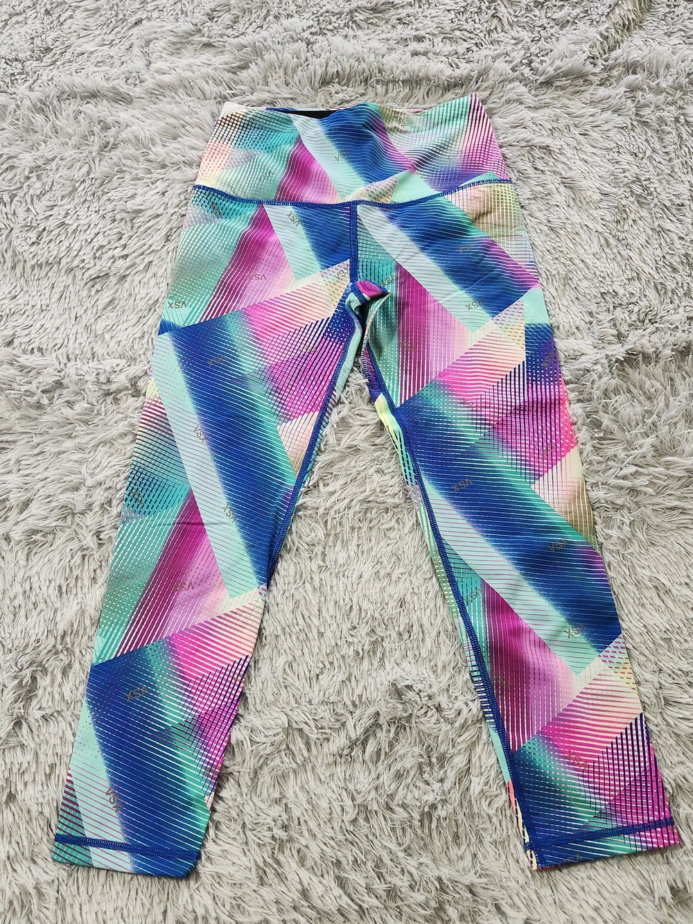 Victoria's Secret Sport Knockout Multicolor Geometric Design Capri Leggings